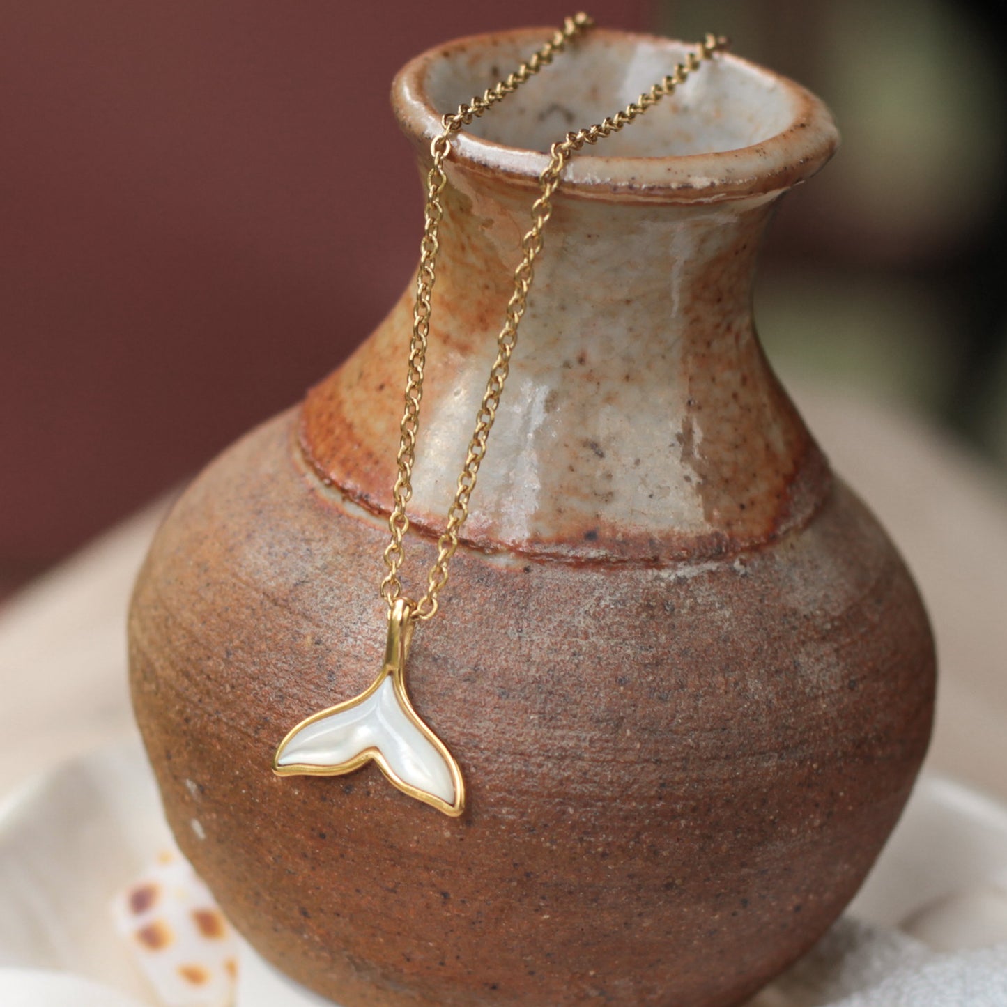 Whale Tale Necklace - Gold