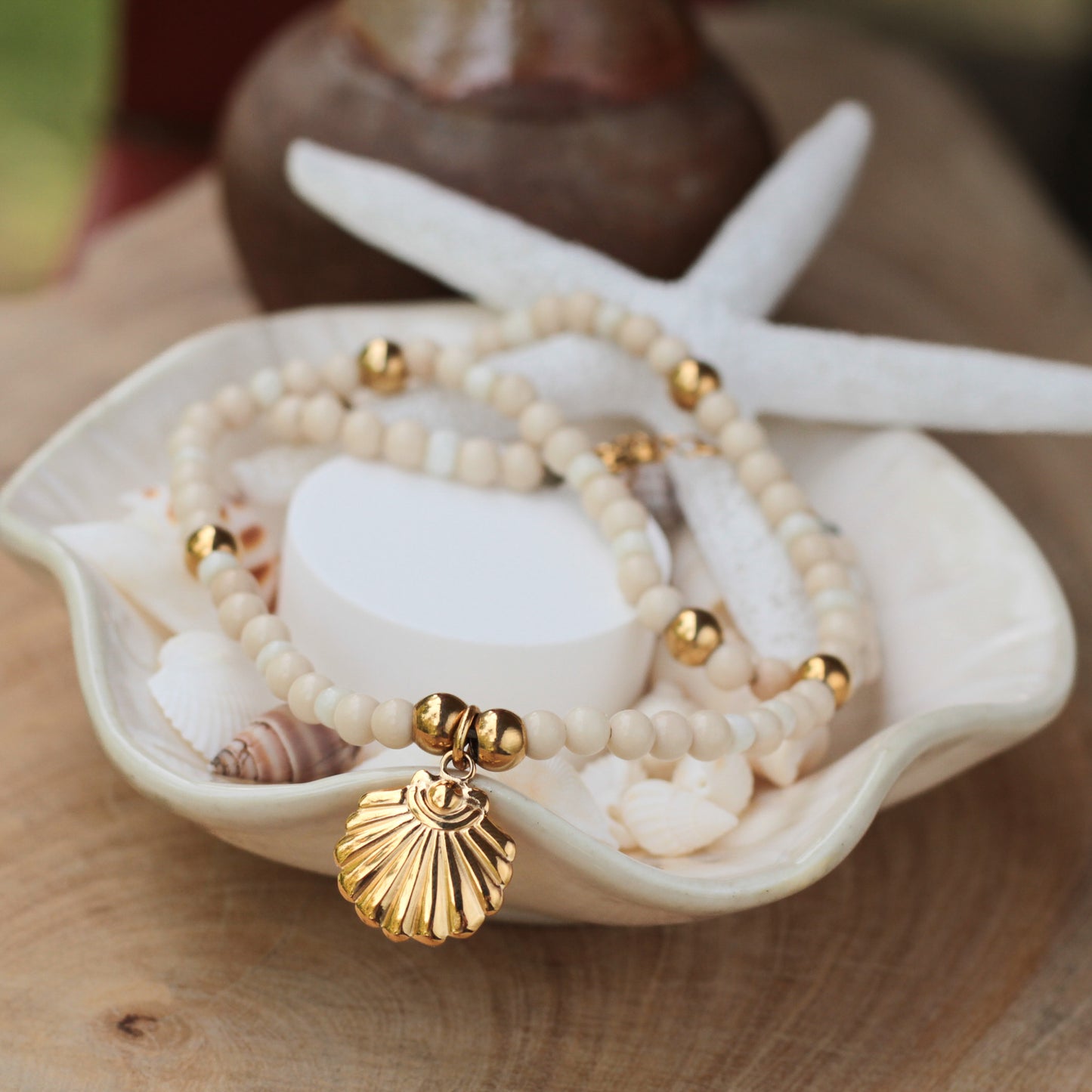 The Shell Charm Choker - White Yvory Jade