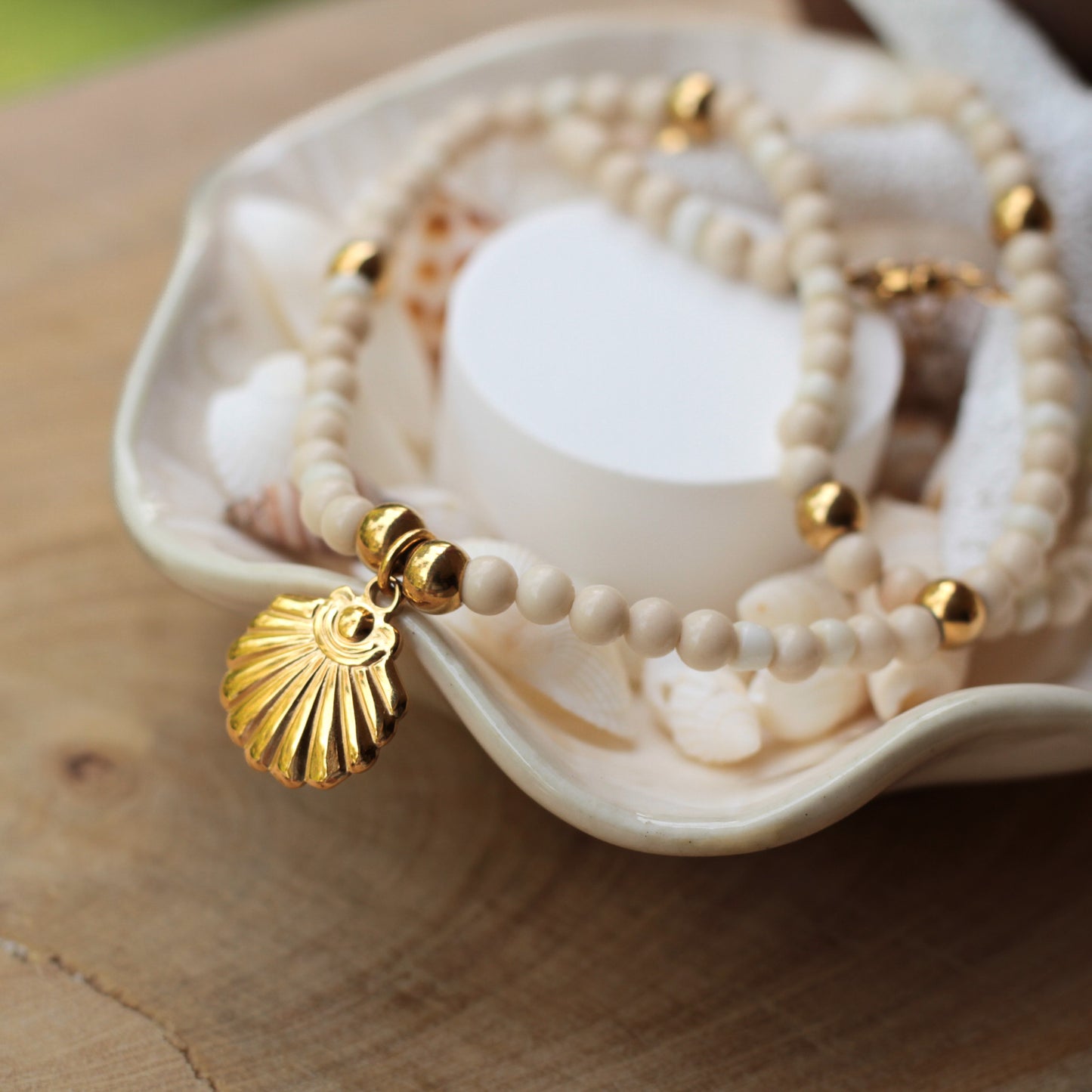The Shell Charm Choker - White Yvory Jade