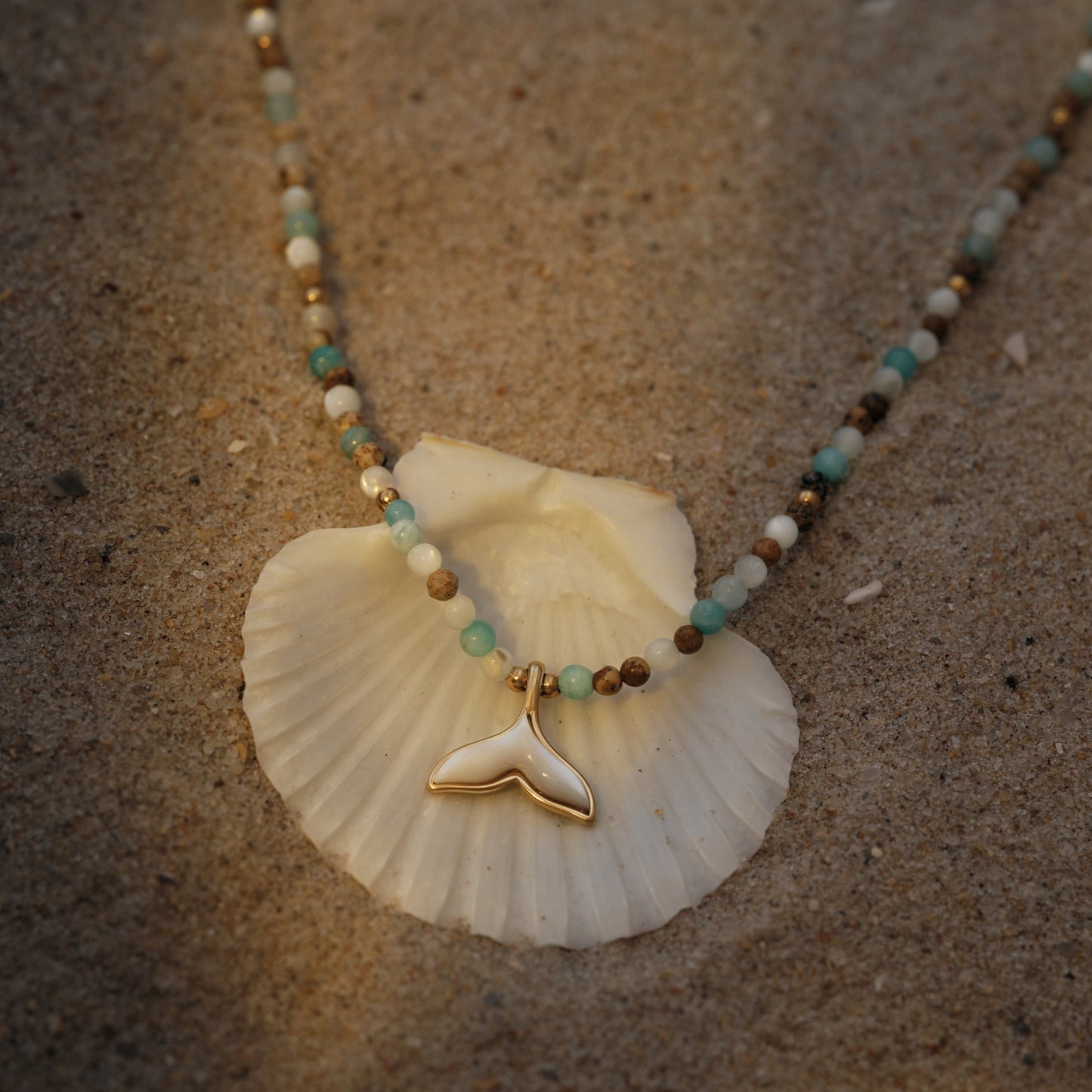 Osealina Whale Tale Choker Necklace