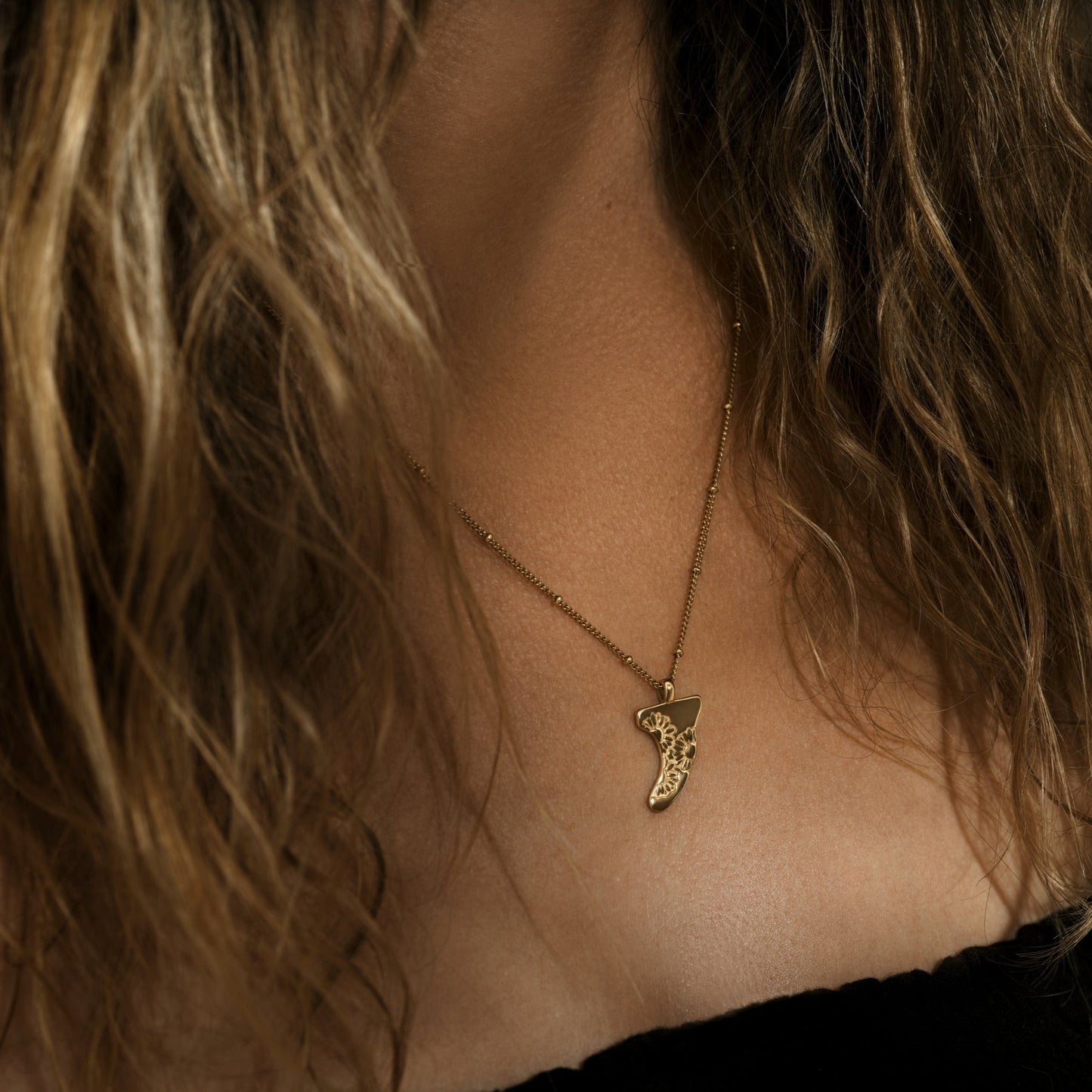 Surf fin Necklace Osealina Jewellery