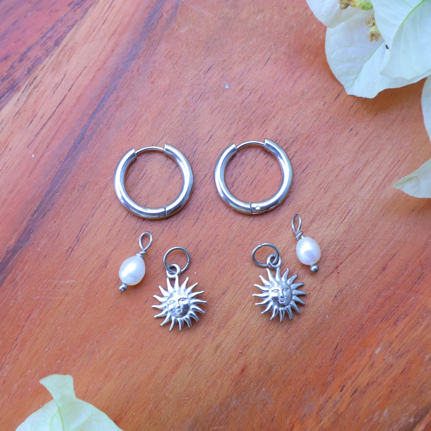 Sun Earrings - Pearl - Silver