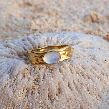 "The Moon" Ring