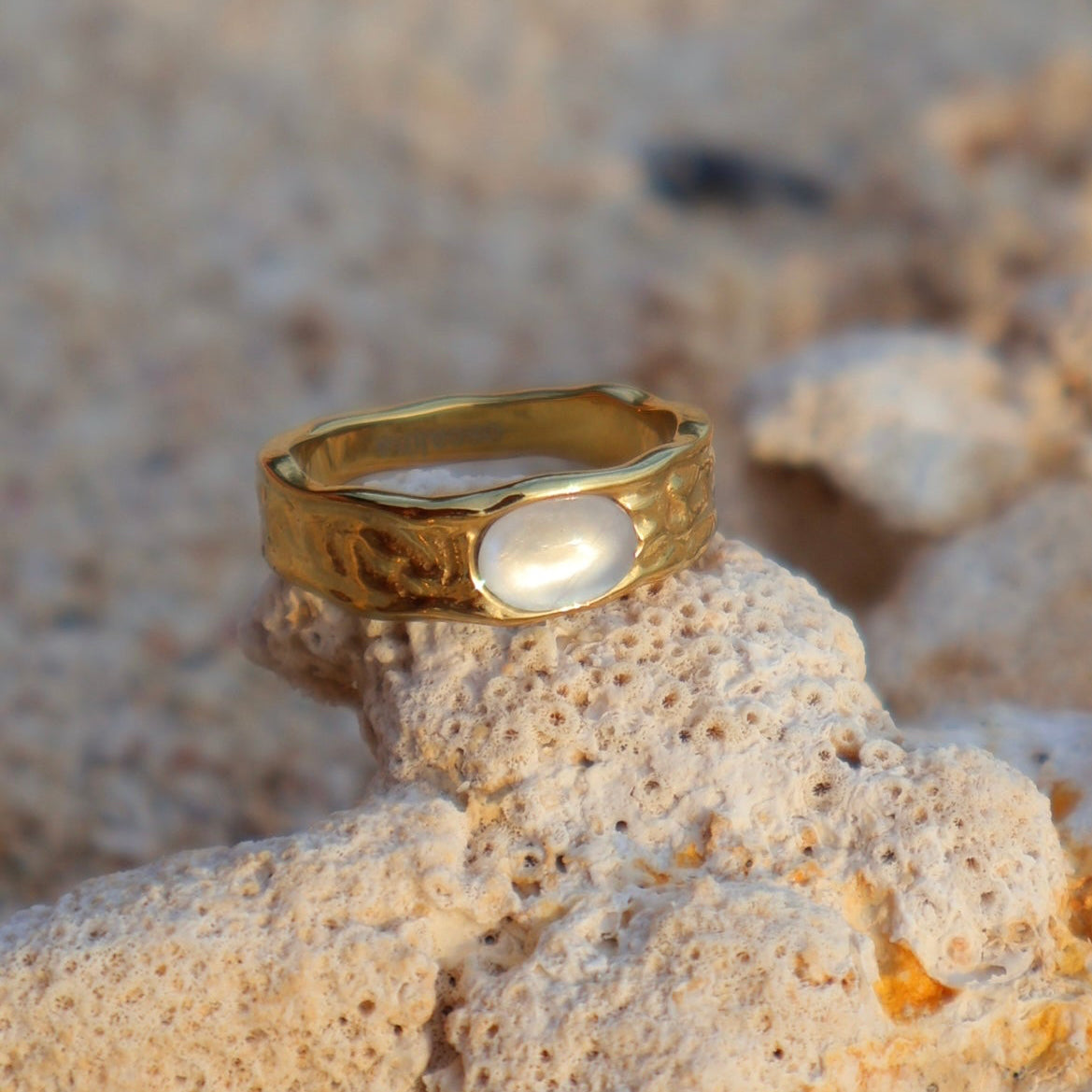 "The Moon" Ring