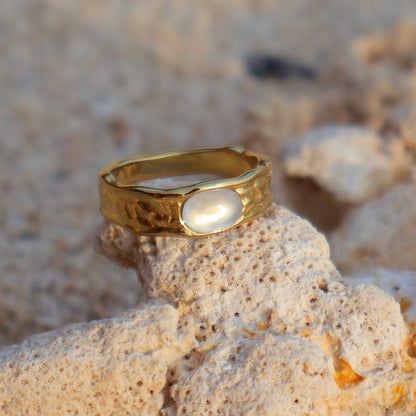 "The Moon" Ring