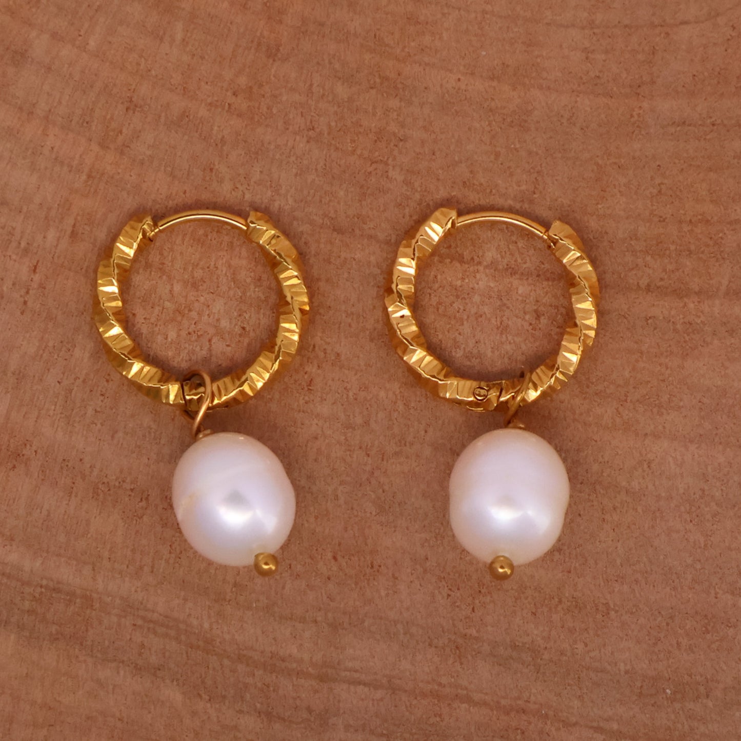 Twisted Pearl Earrings