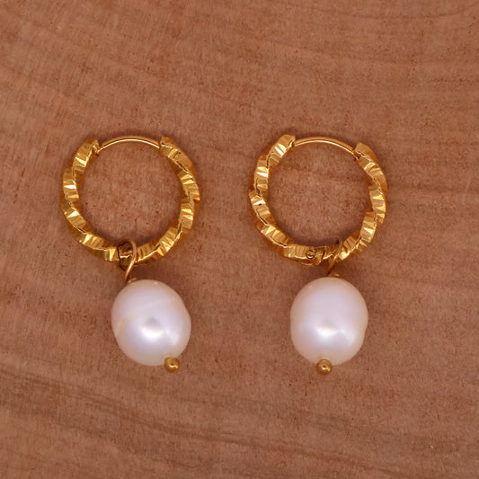 Twisted Pearl Earrings