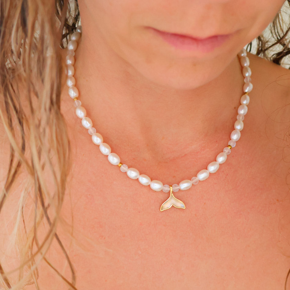 Whale Tale Necklace - Sweetwaterpearl & Moonstone
