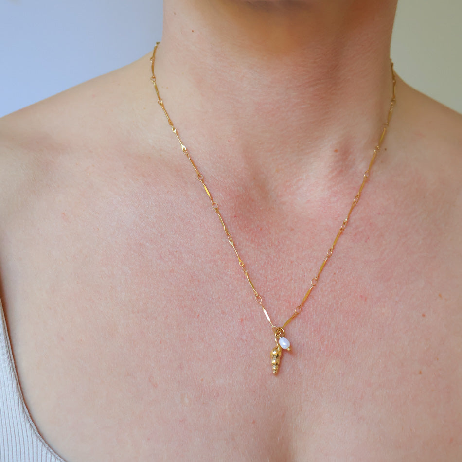 Screw Shell Necklace