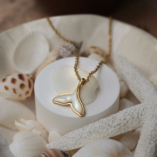 Golden Hours Necklace - Whale Tale