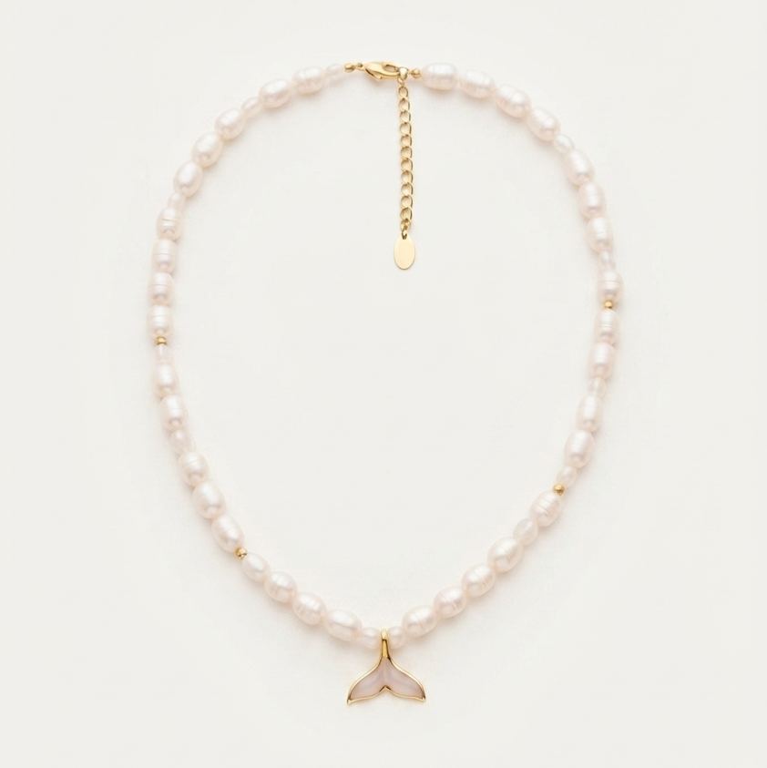 Whale Tale Necklace - Sweetwaterpearl & Moonstone
